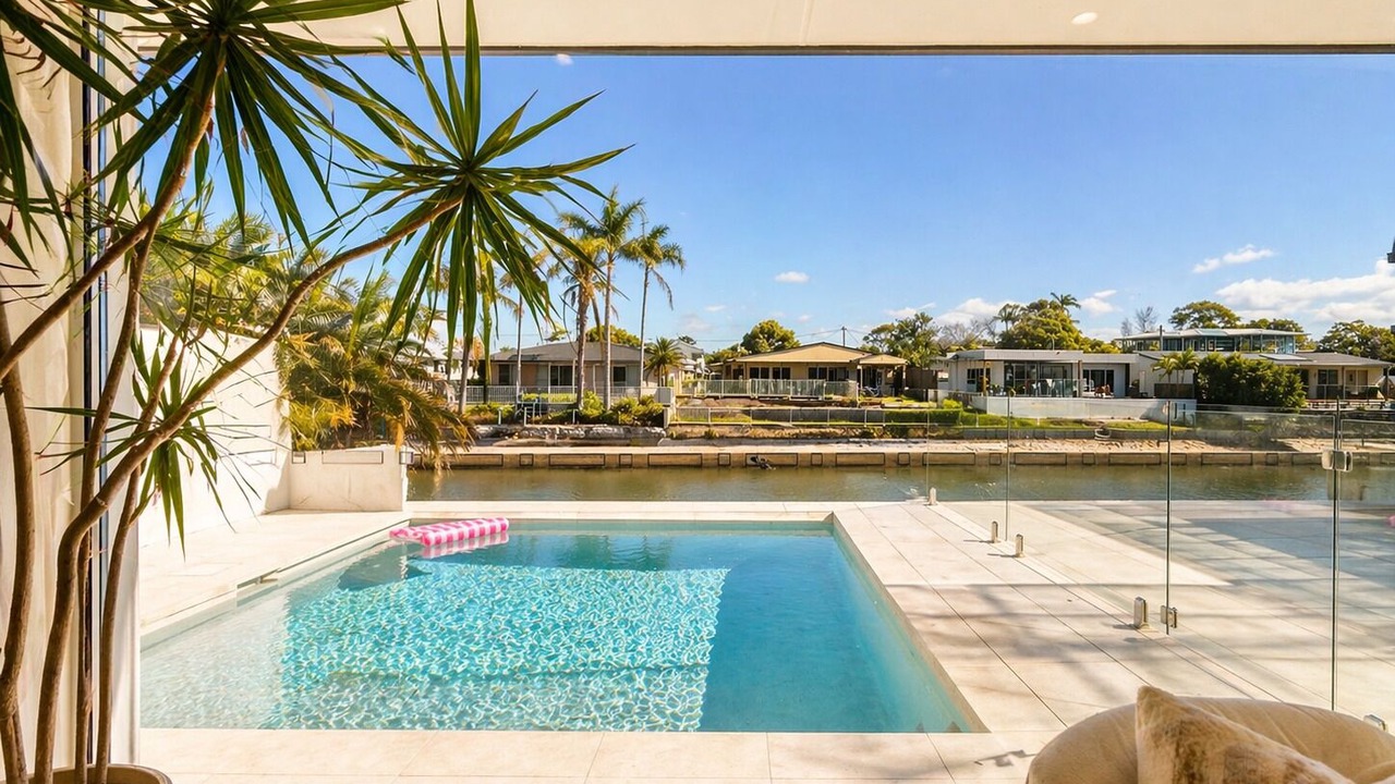 Photo of Outdoor in Broadbeach Waters