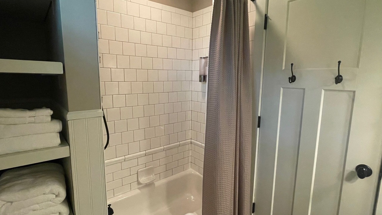 Photo of Bathroom in DuBois