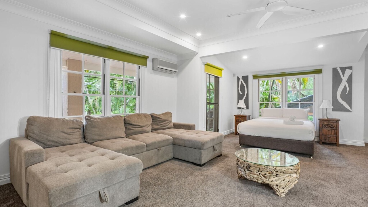 Photo of Livingroom in Chapel Hill