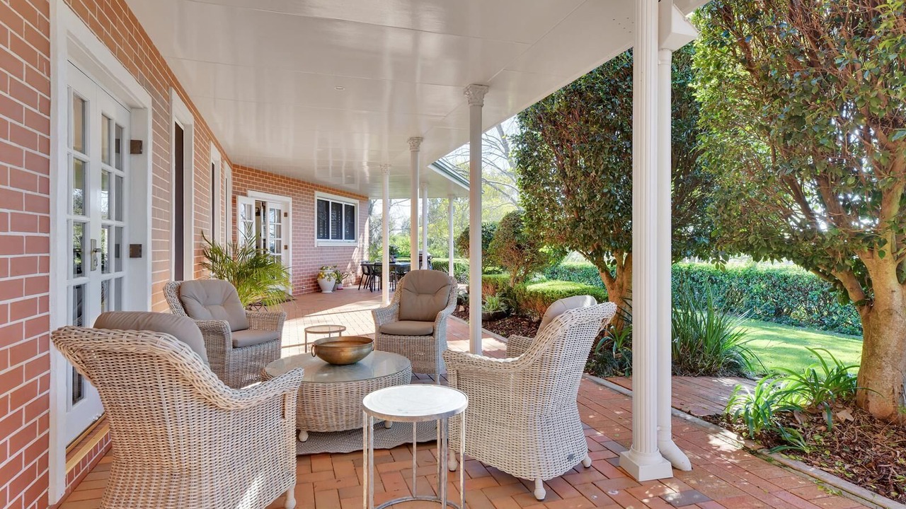 Photo of Patio Balcony in Cotswold Hills