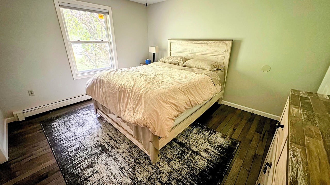 Photo of Bedroom in Saugerties