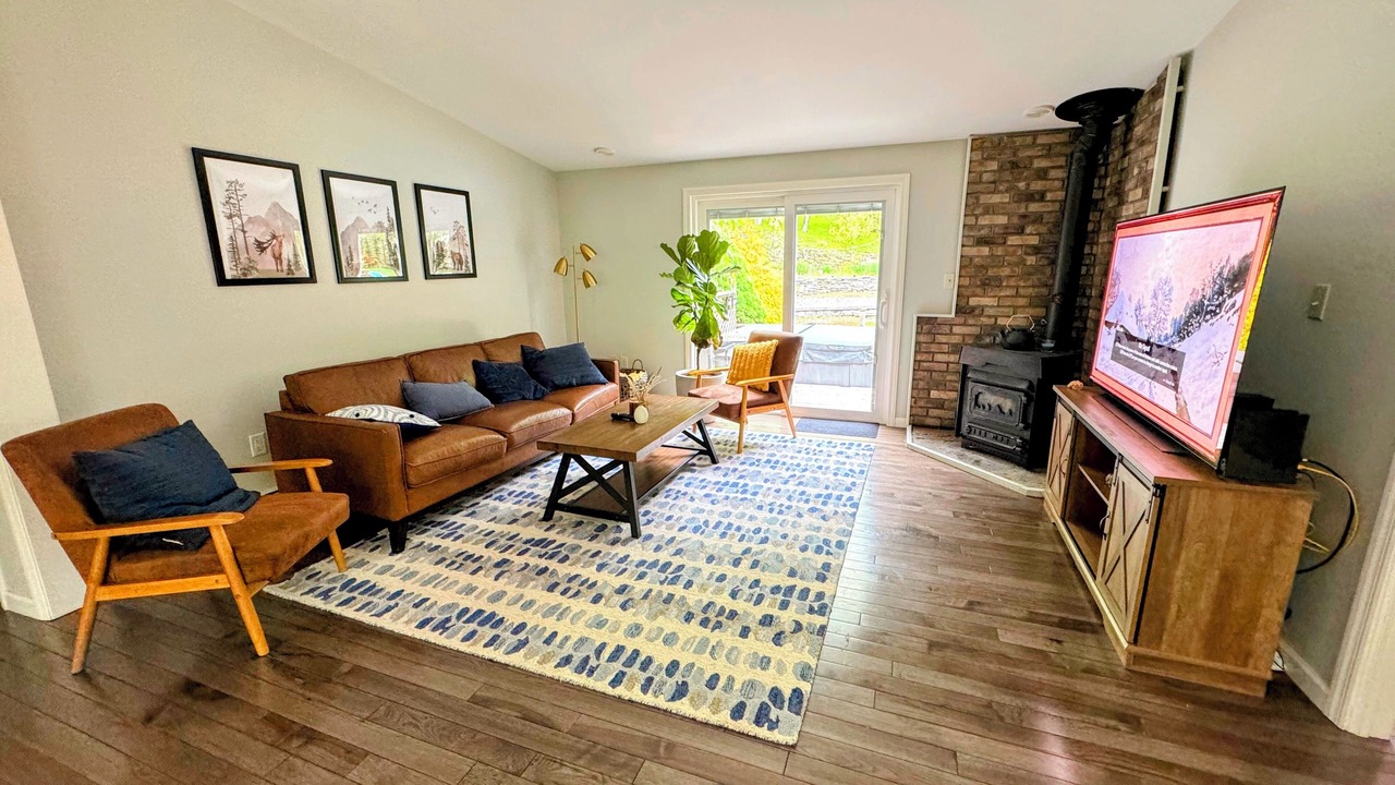 Photo of Livingroom in Saugerties