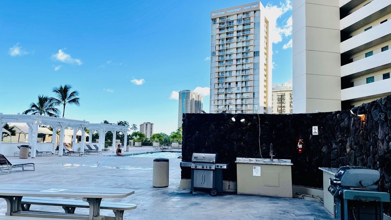 Photo of Outdoor in McCully - Moiliili
