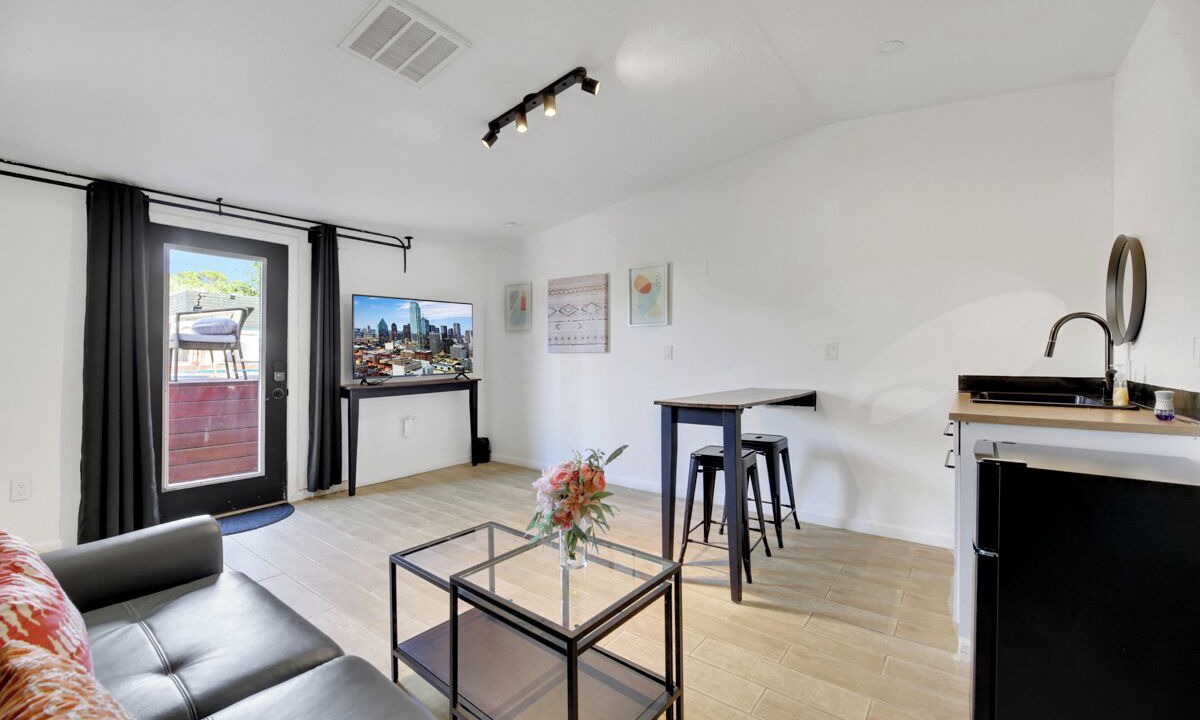 Photo of Livingroom in Rancho Oakey