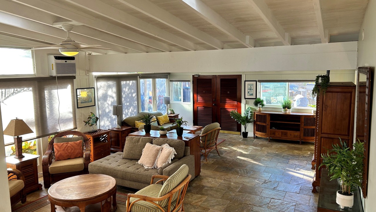 Photo of Livingroom in Mokuleia