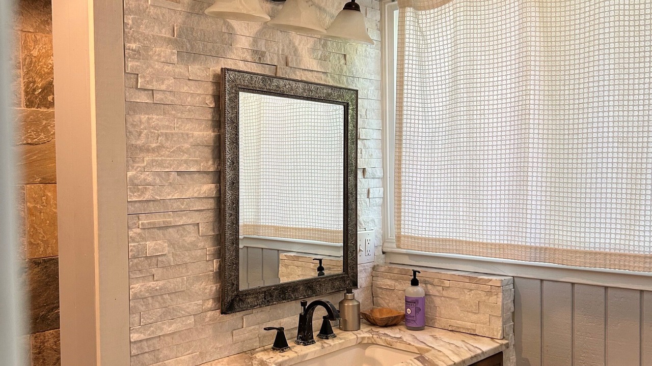 Photo of Bathroom in Mokuleia