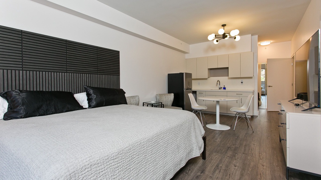 Photo of Bedroom in Portlock