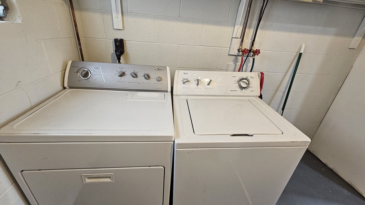 Photo of Bedroom in Sharon Heights