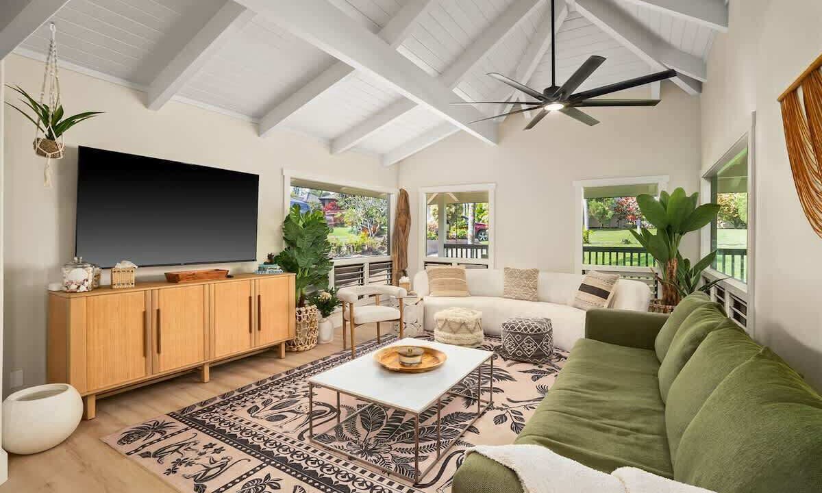 Photo of Livingroom in Princeville