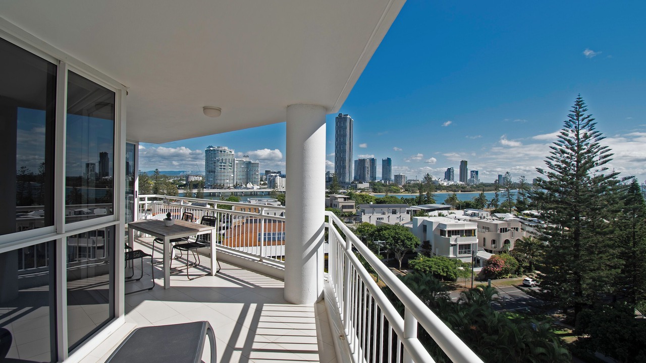 Photo of Patio Balcony in Main Beach