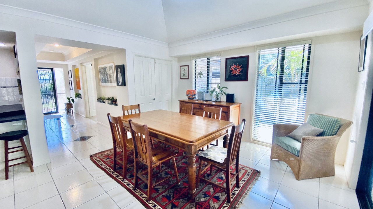 Photo of Livingroom in Bogangar