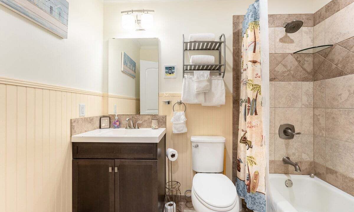 Photo of Bathroom in Demere Park