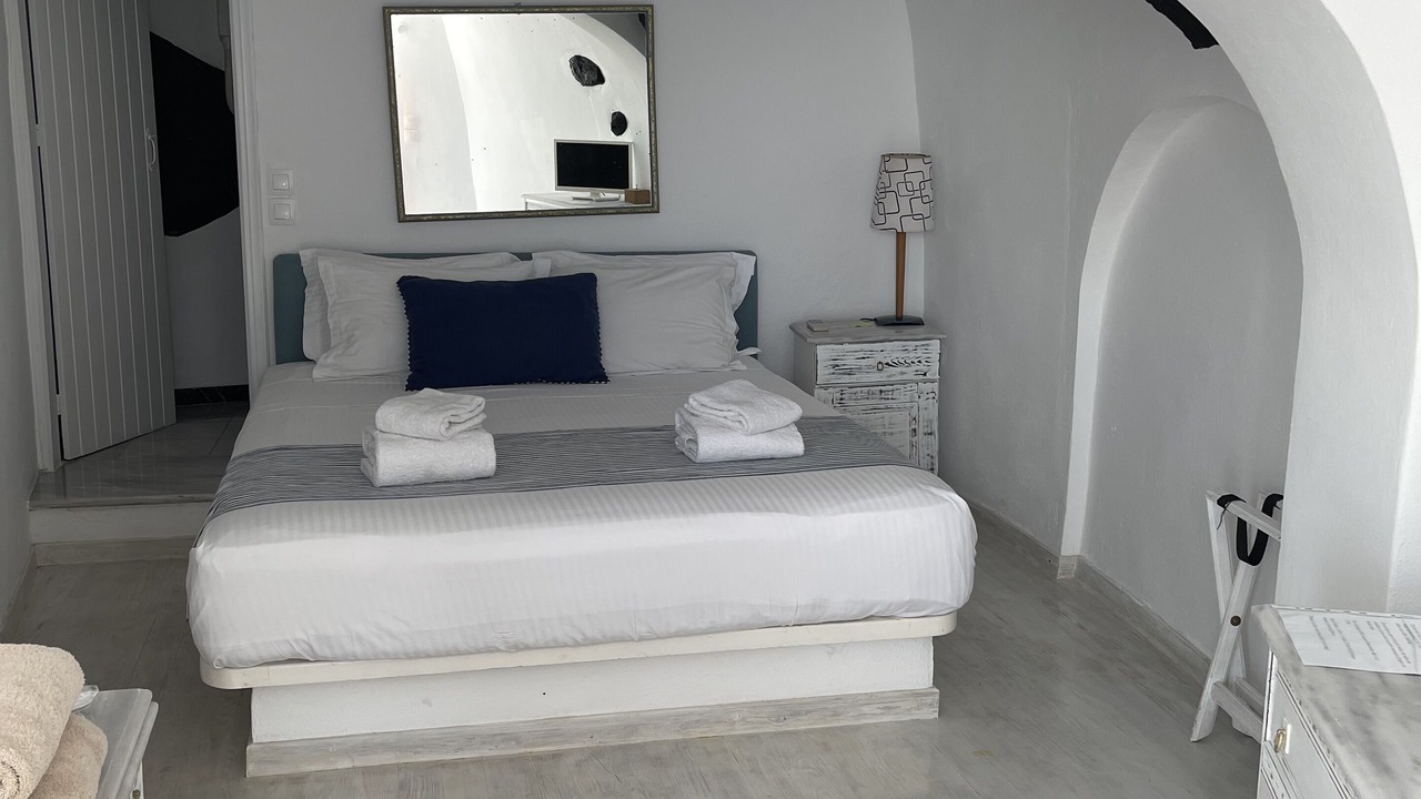 Photo of Bedroom in Imerovigli