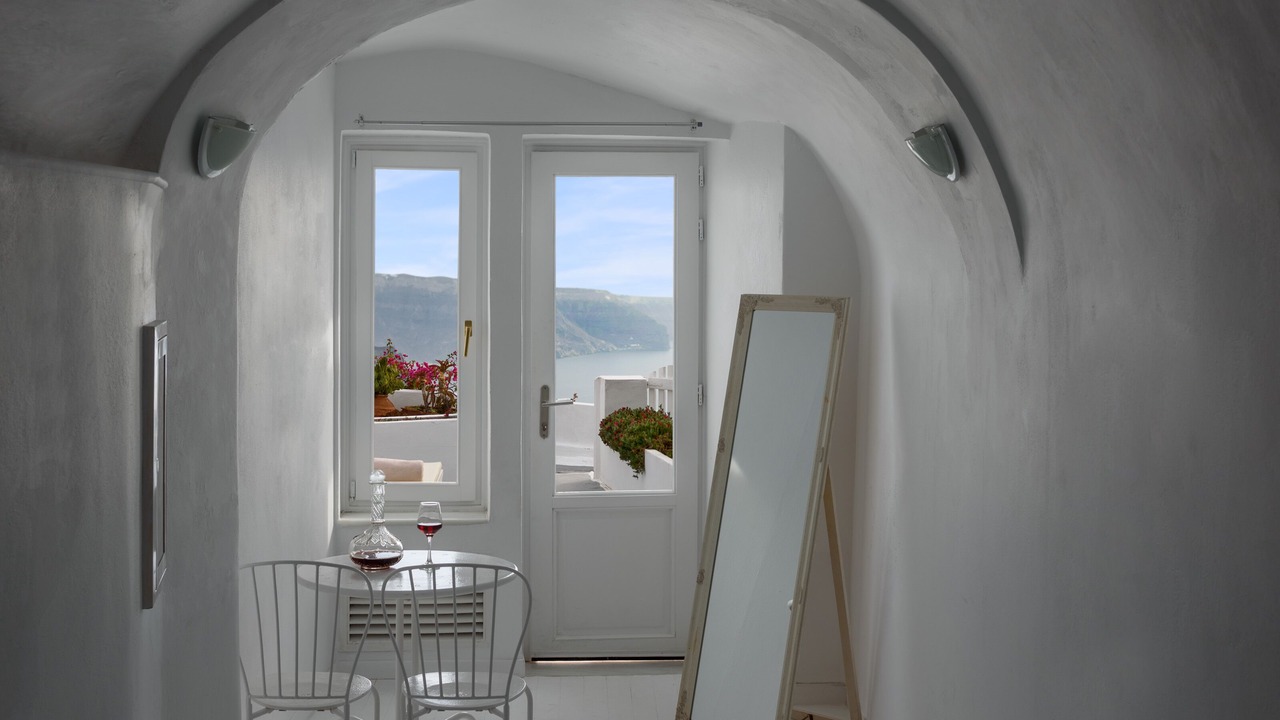 Photo of Bedroom in Imerovigli