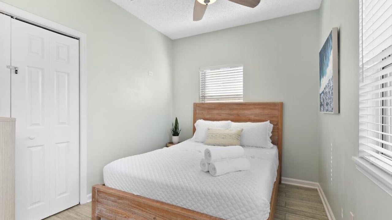 Photo of Bedroom in Jacksonville Beach