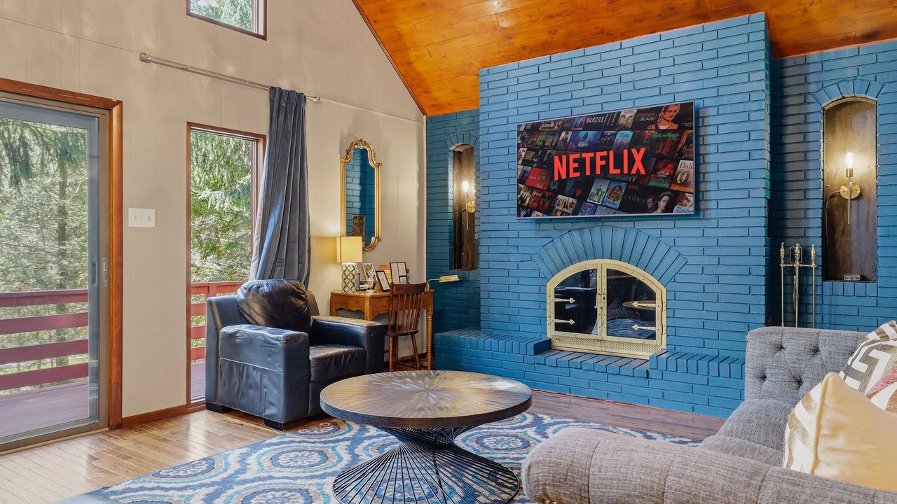 Photo of Livingroom in Lake Harmony Estates