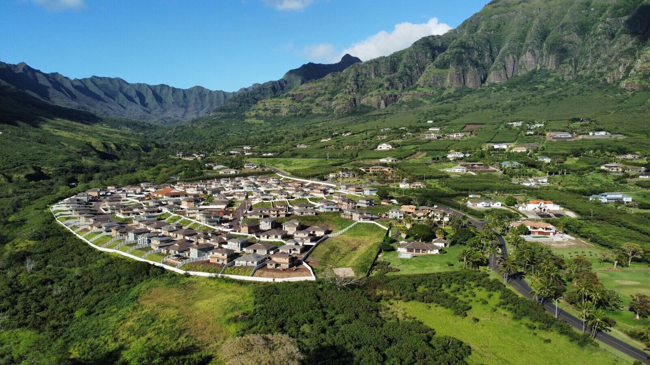 Photo of Outdoor in Makaha Valley