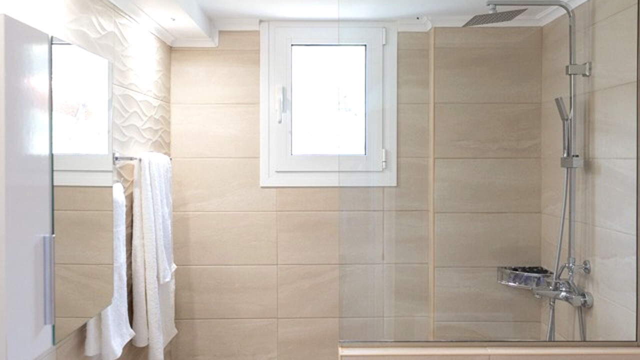 Photo of Bathroom in Kardamyli