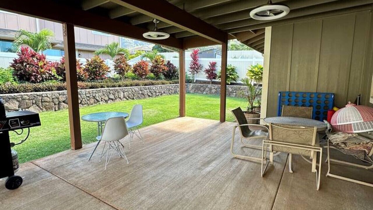 Photo of Outdoor in Makaha Valley