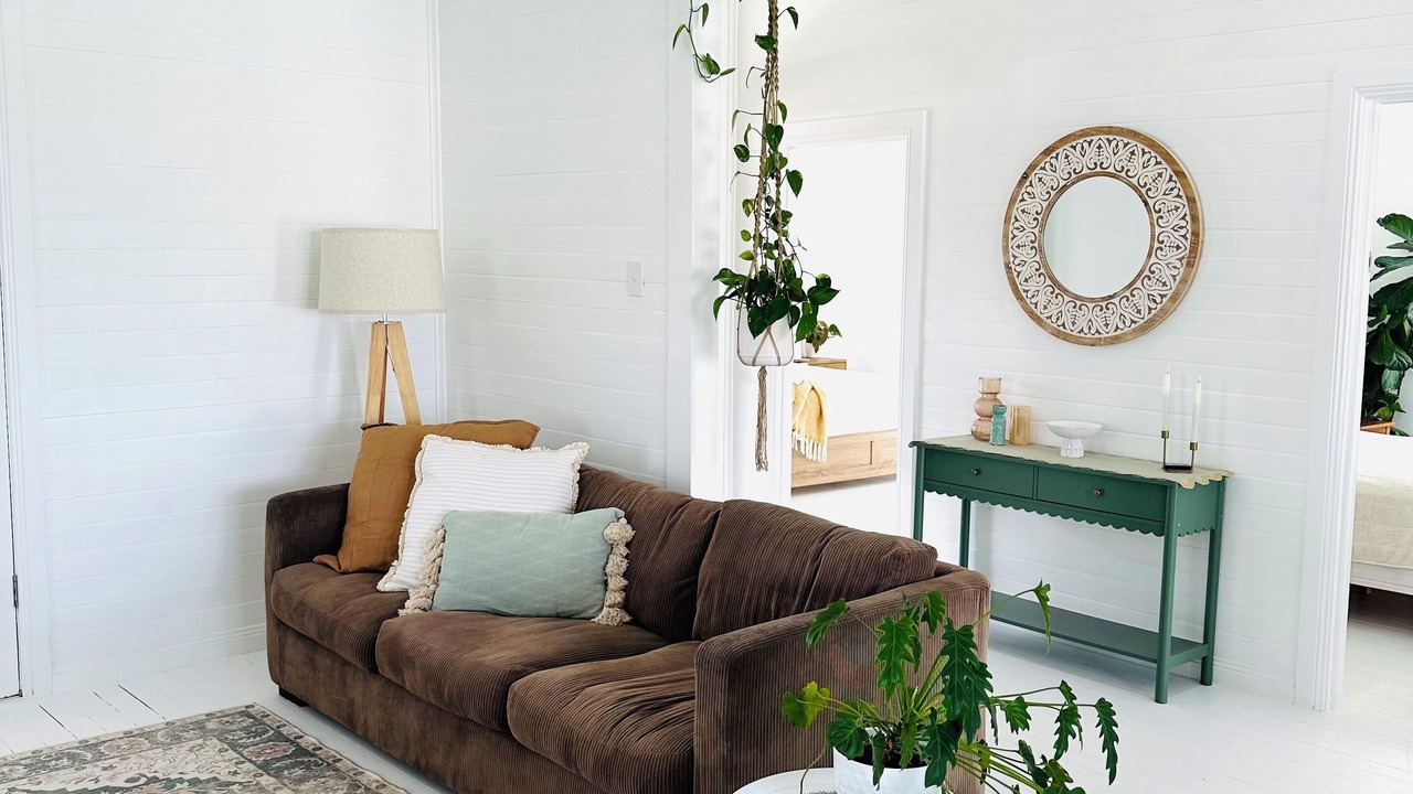 Photo of Livingroom in North Woodburn