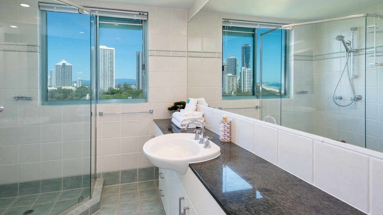 Photo of Bathroom in Main Beach