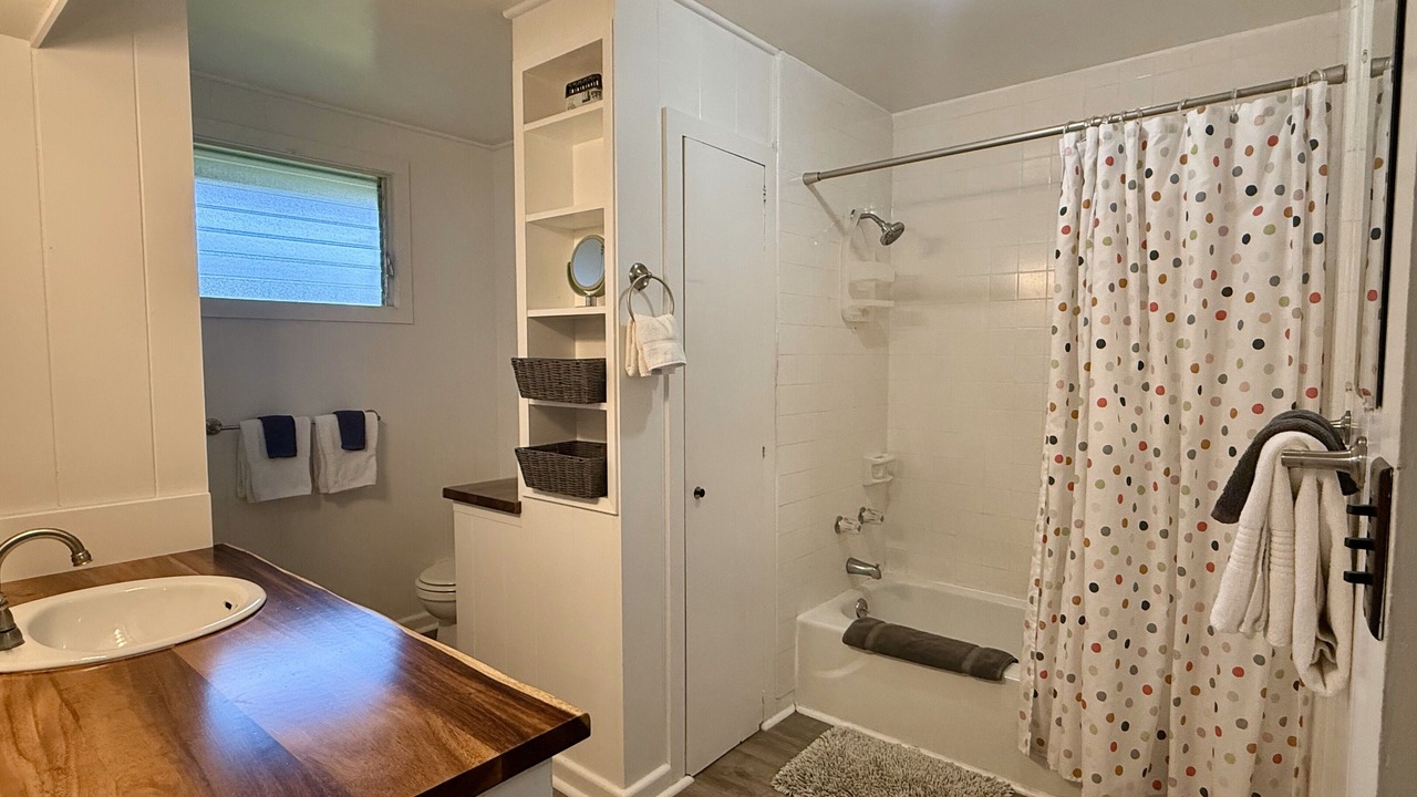 Photo of Bathroom in Paukaa