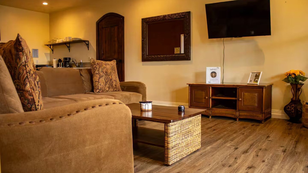 Photo of Livingroom in Hakalau