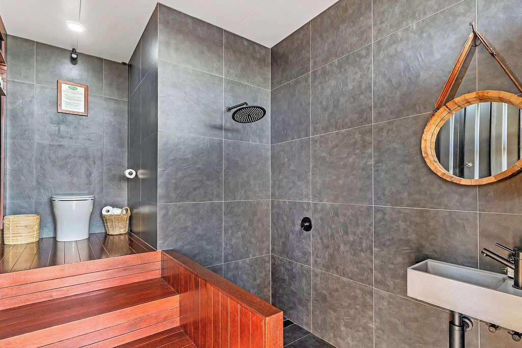 Photo of Bathroom in Alice