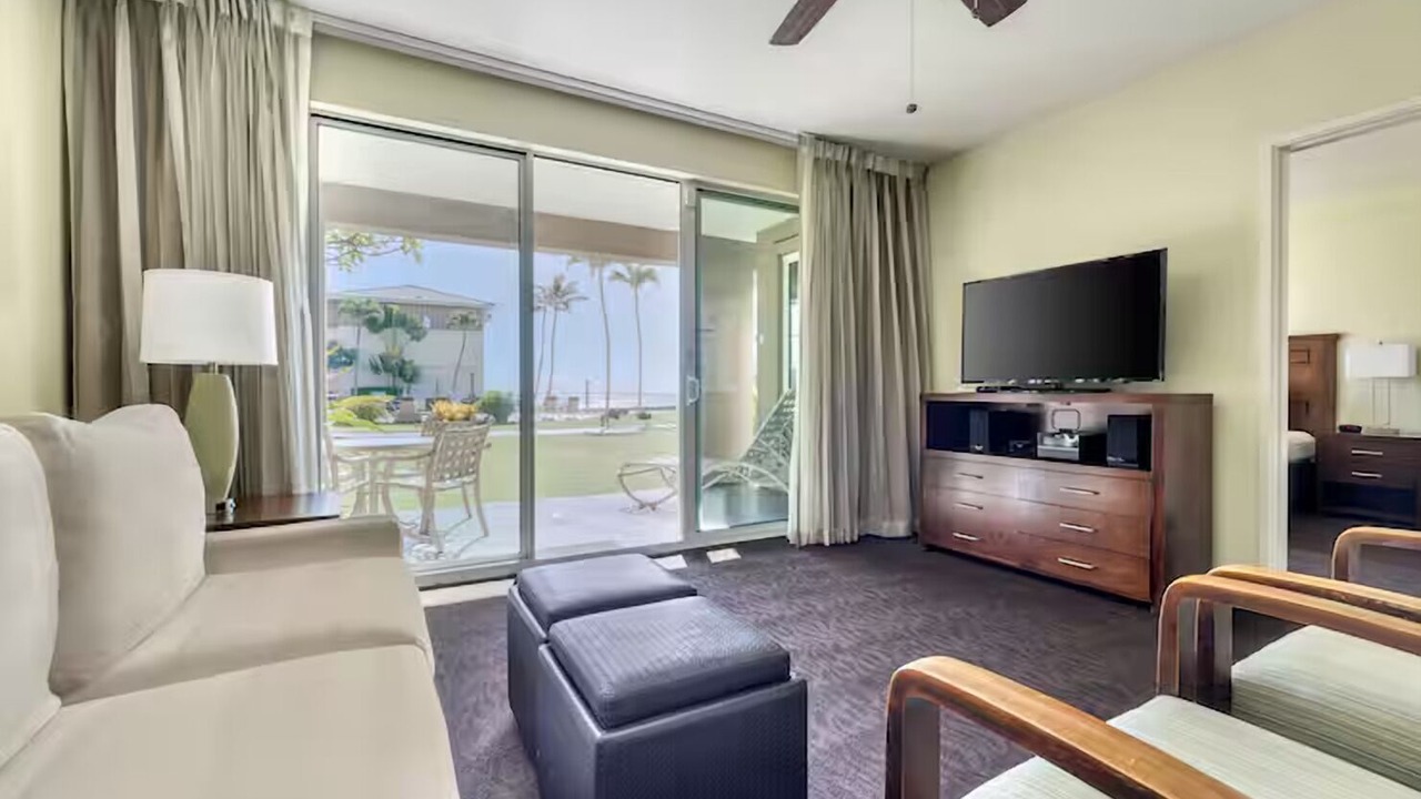 Photo of Livingroom in Poipu