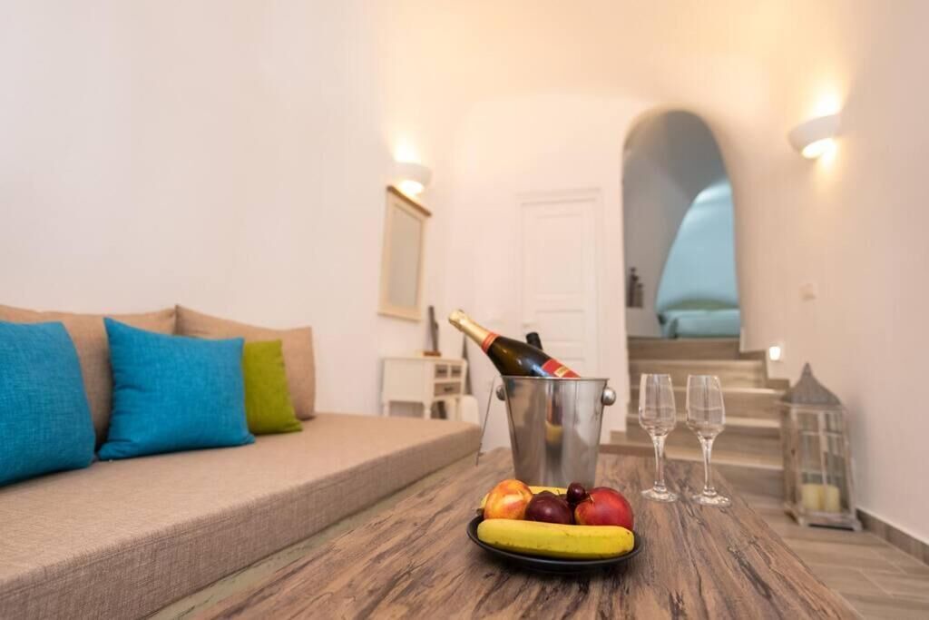Photo of Livingroom in Oia