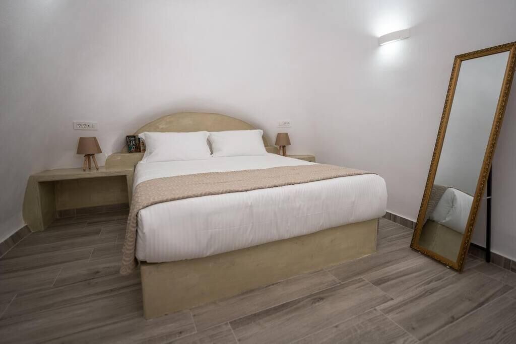 Photo of Bedroom in Oia