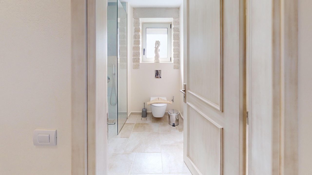 Photo of Bathroom in Plaka