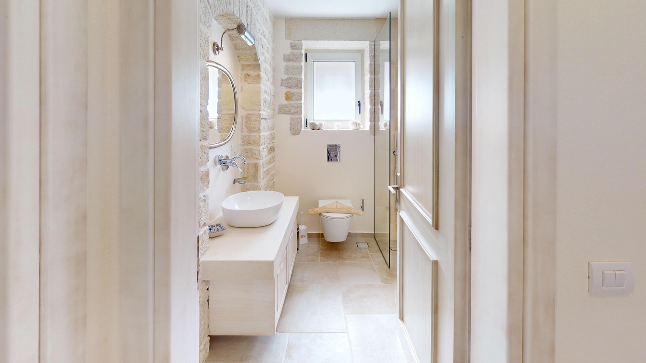 Photo of Bathroom in Plaka