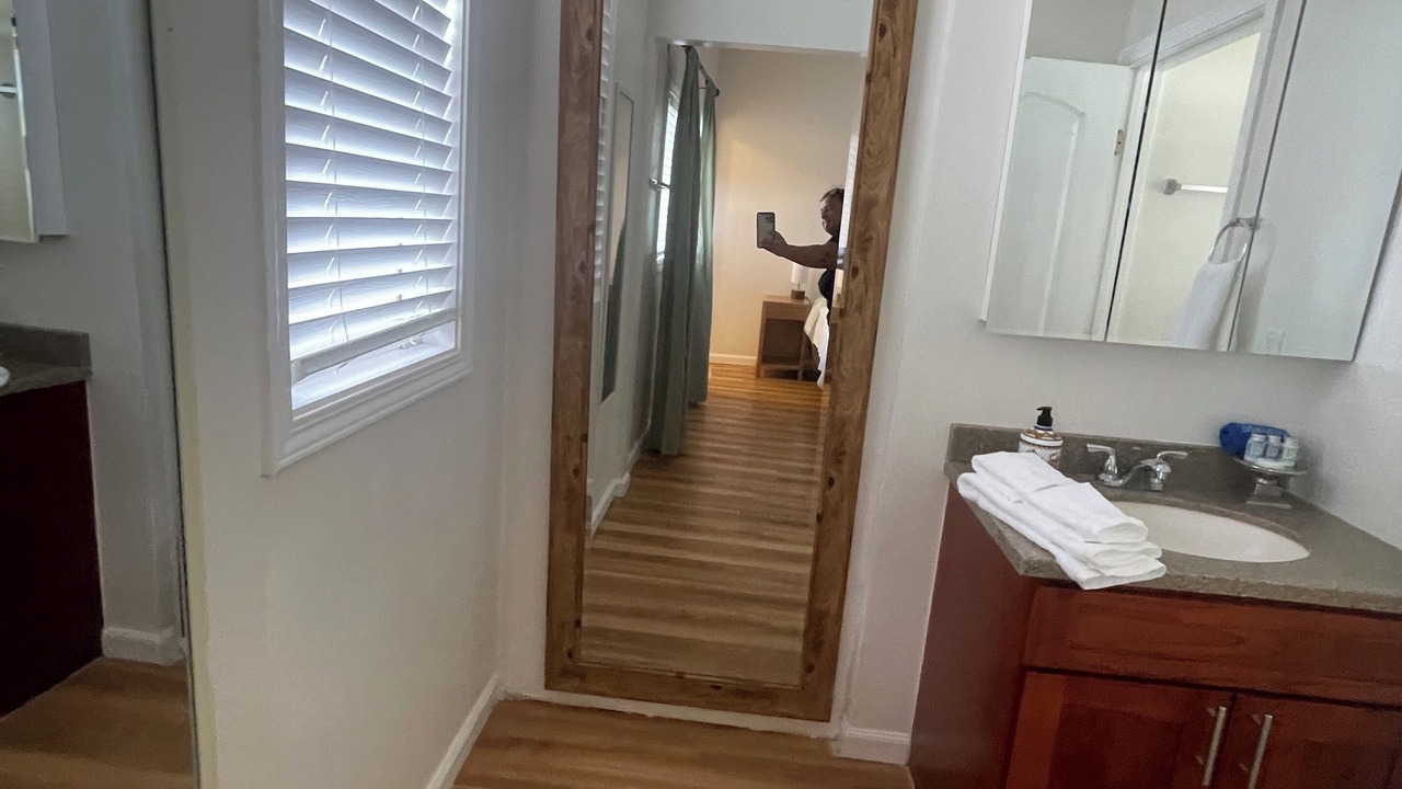 Photo of Bathroom in Nanakuli