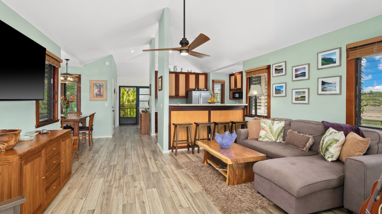 Photo of Livingroom in Princeville