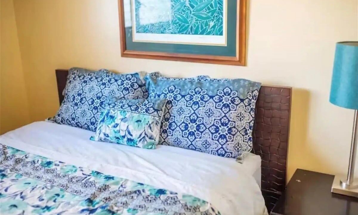 Photo of Bedroom in Waikiki