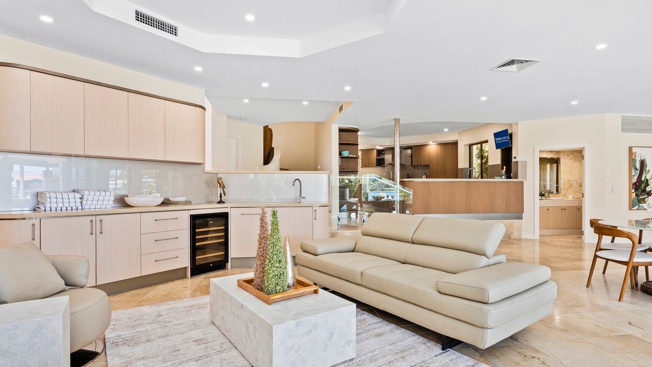 Photo of Livingroom in Surfers Paradise