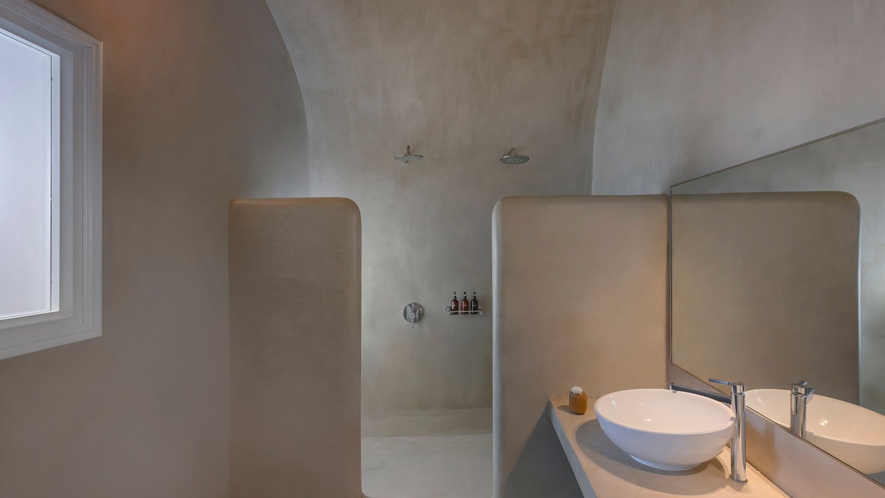 Photo of Bathroom in Firostefani