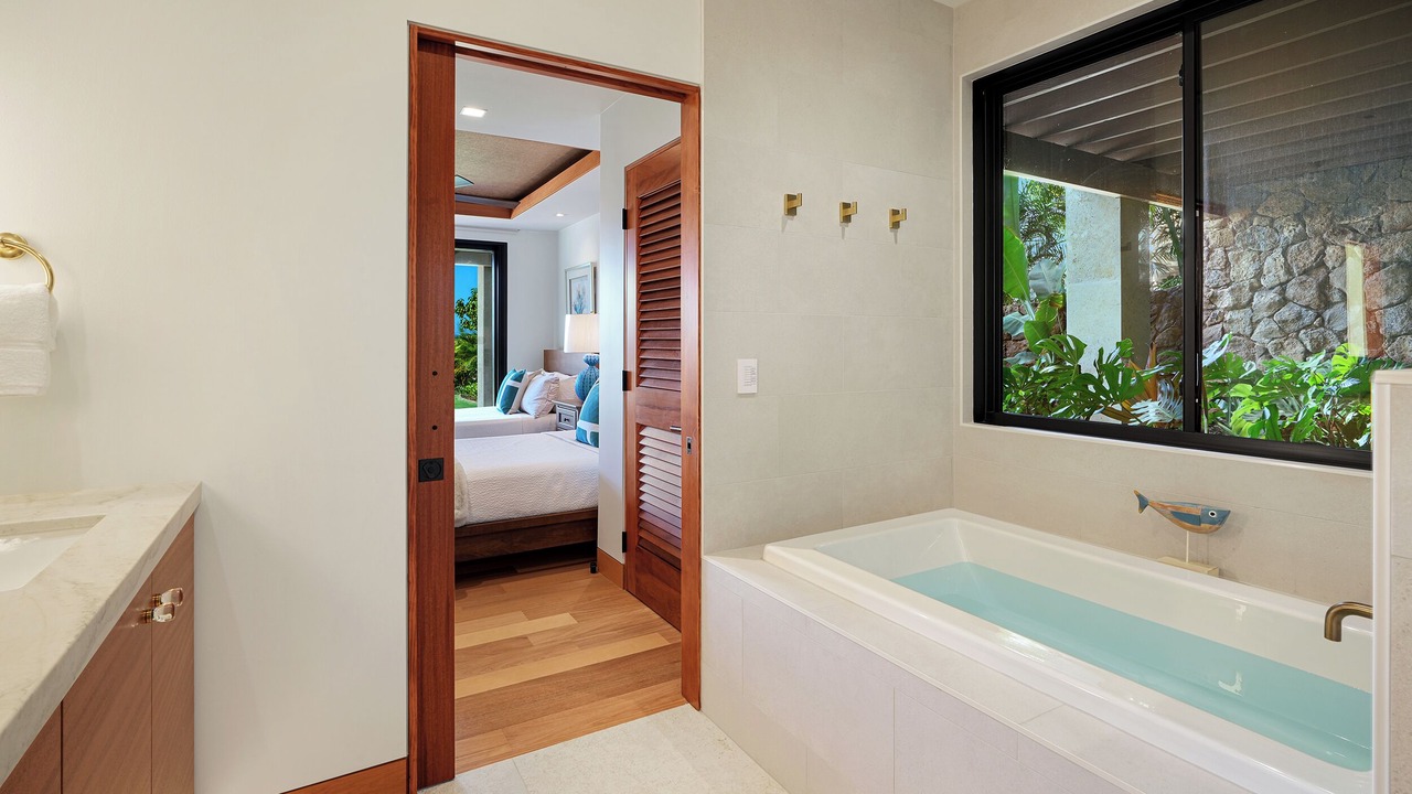 Photo of Bathroom in Poipu