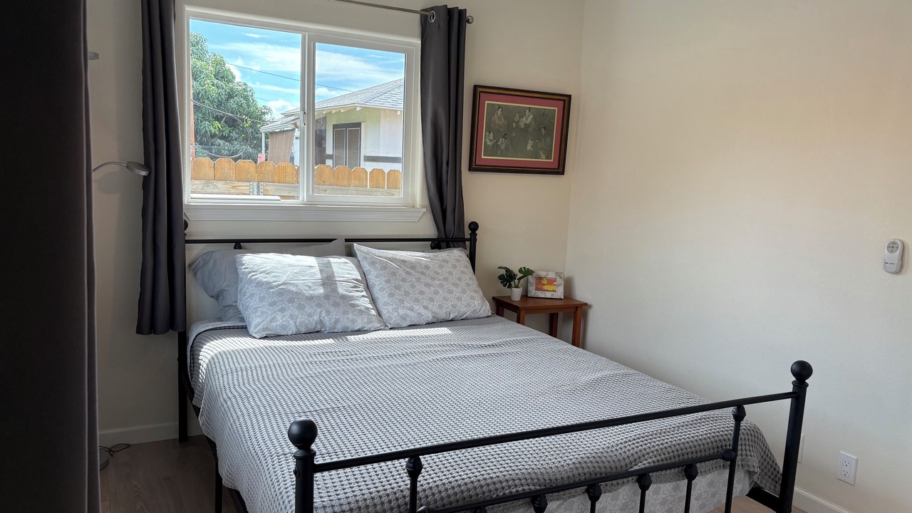 Photo of Bedroom in Makaha