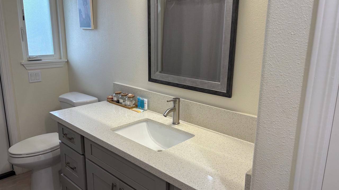 Photo of Bathroom in Makaha
