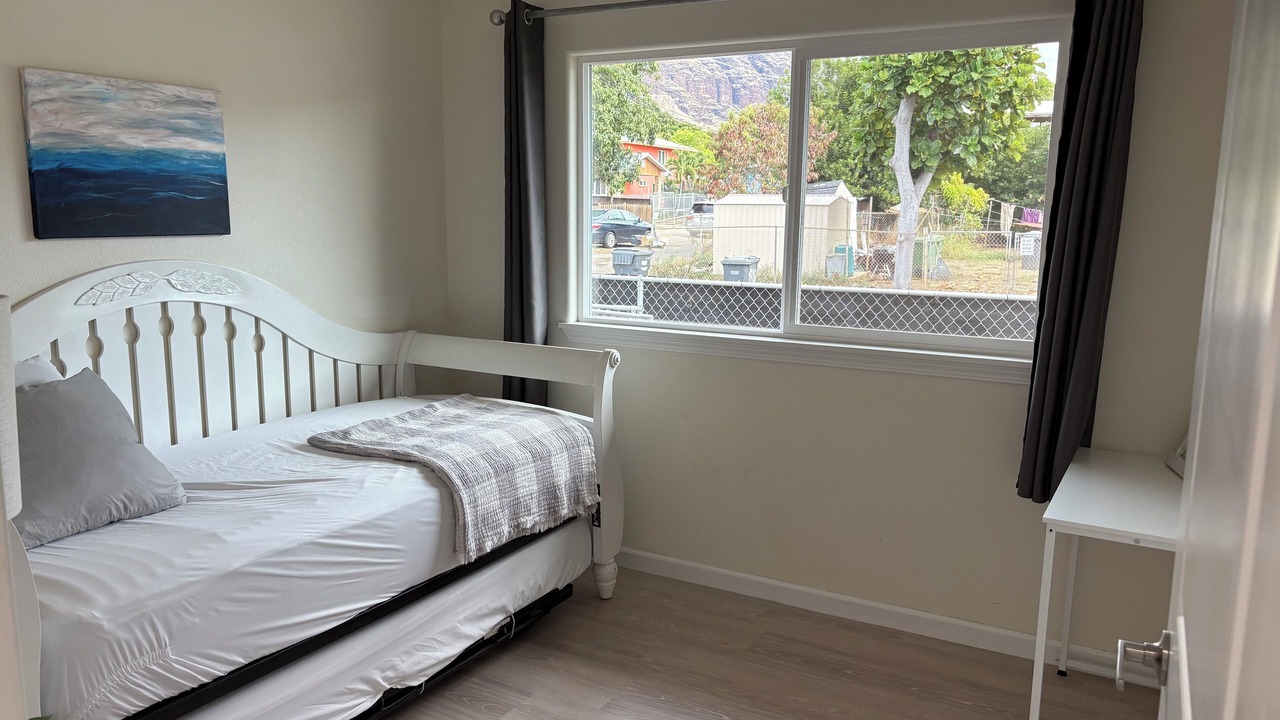 Photo of Bedroom in Makaha