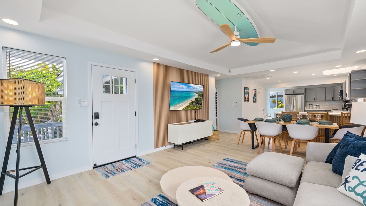Photo of Livingroom in Kalama Tract