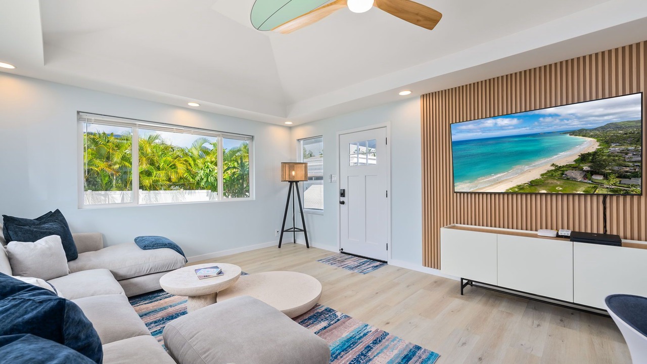 Photo of Livingroom in Kalama Tract