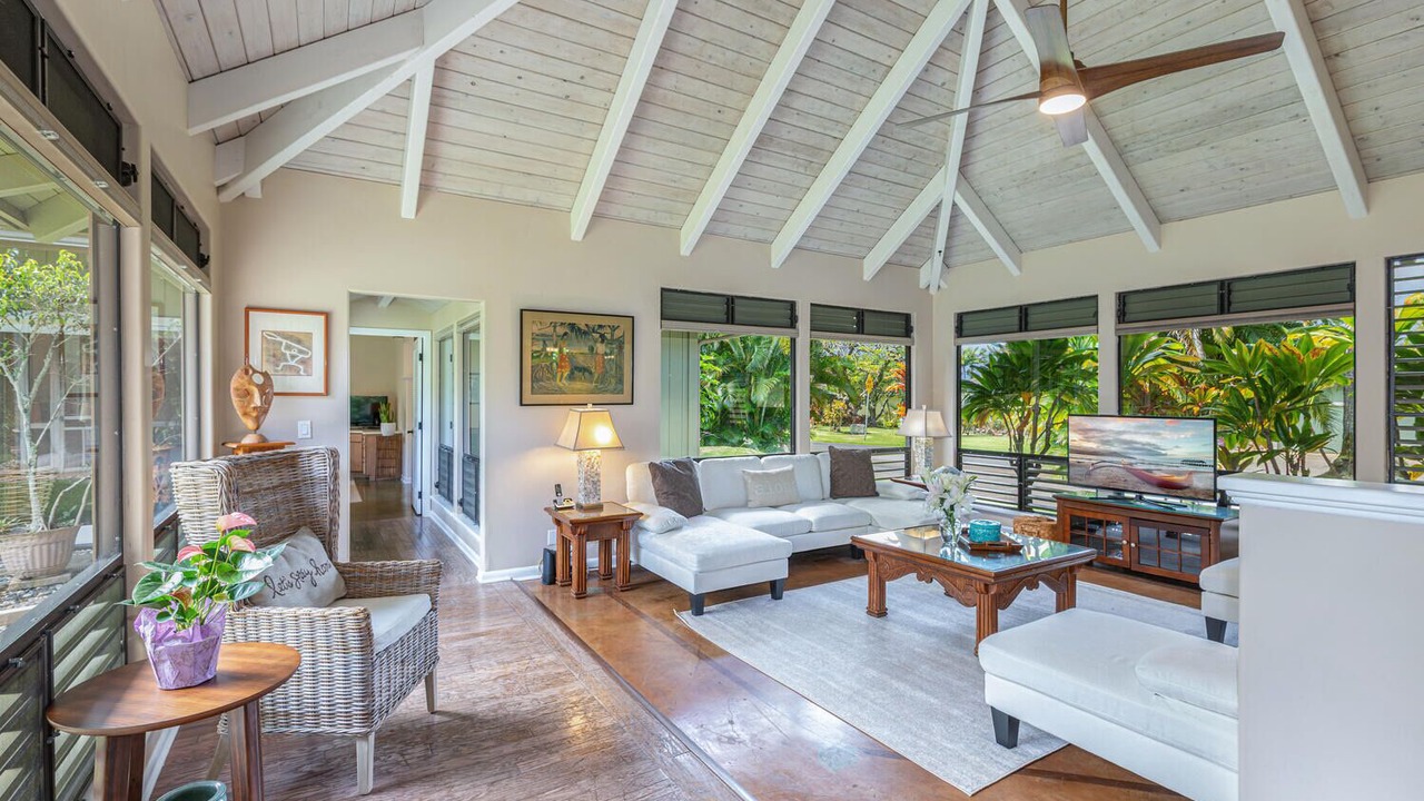 Photo of Livingroom in Princeville