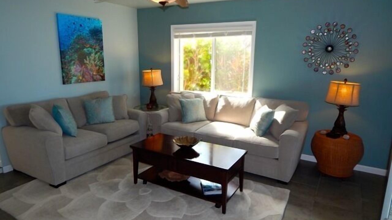 Photo of Livingroom in Kahaluu-Keauhou
