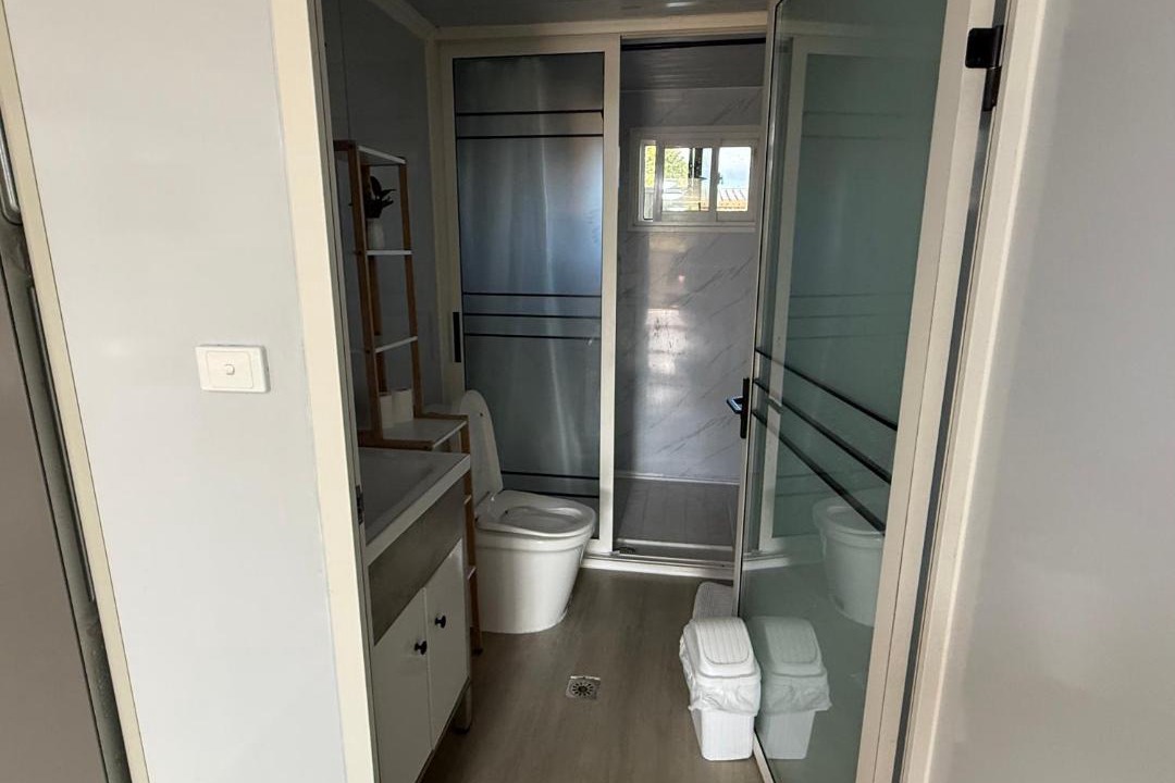 Photo of Bathroom in Springwood