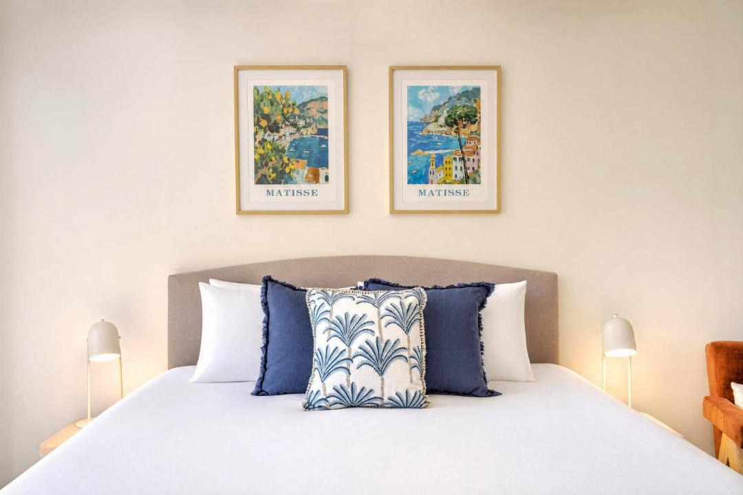 Photo of Bedroom in Main Beach
