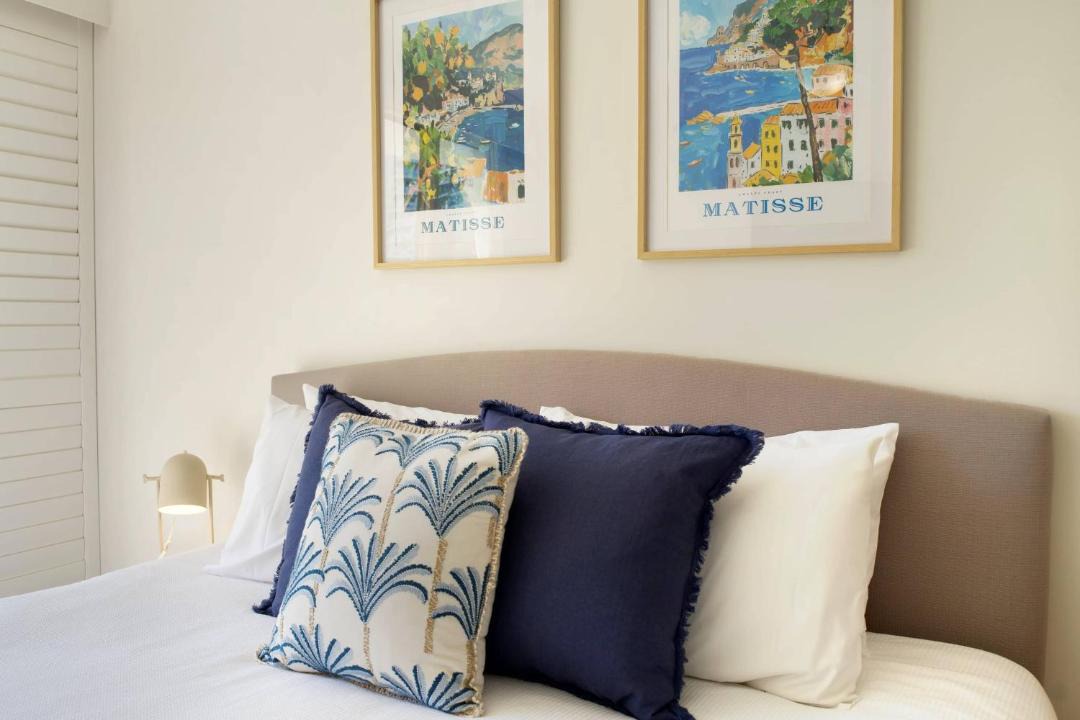 Photo of Bedroom in Main Beach
