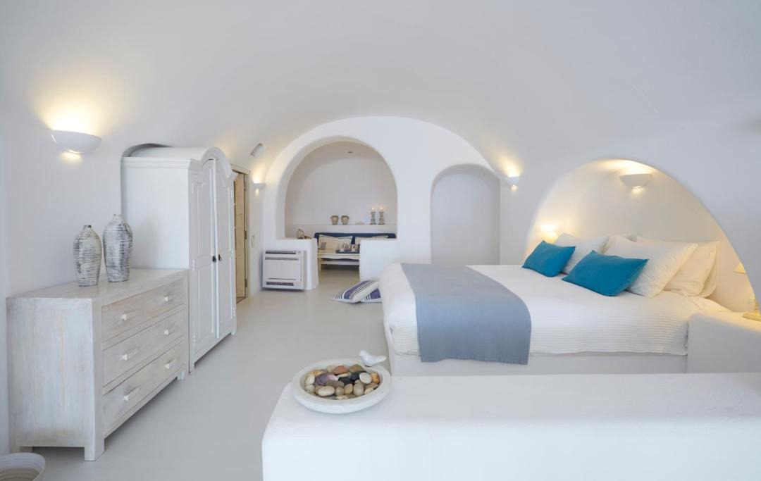 Photo of Others in Oia